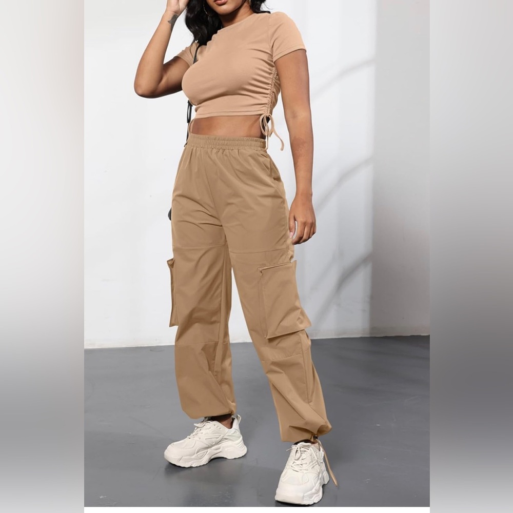 Women's 2 Piece Outfits Sets Casual Crop Top and Cargo Pants Sets with Pockets - Picture 1 of 3